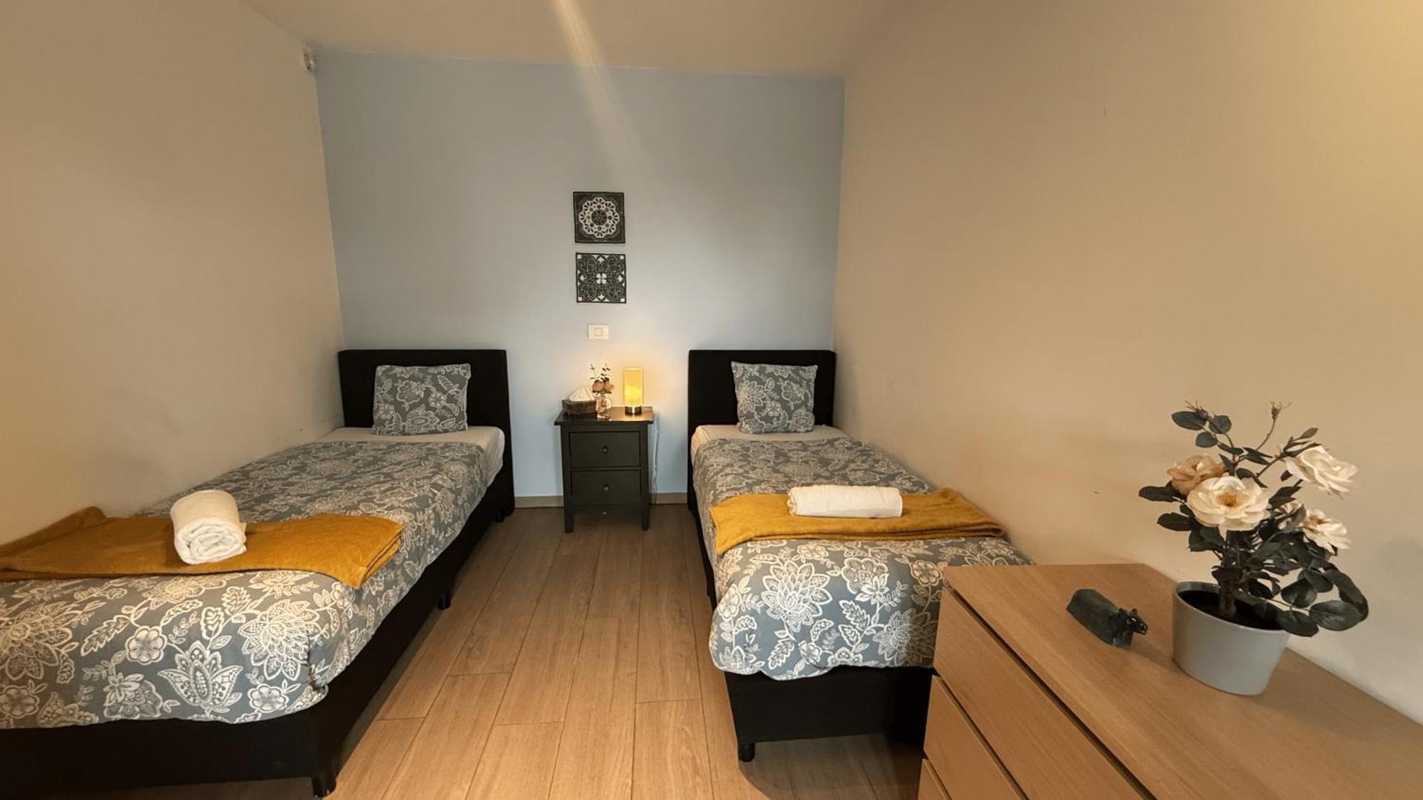 Oneluxstay Near Diamond District Antwerpen Exterior foto